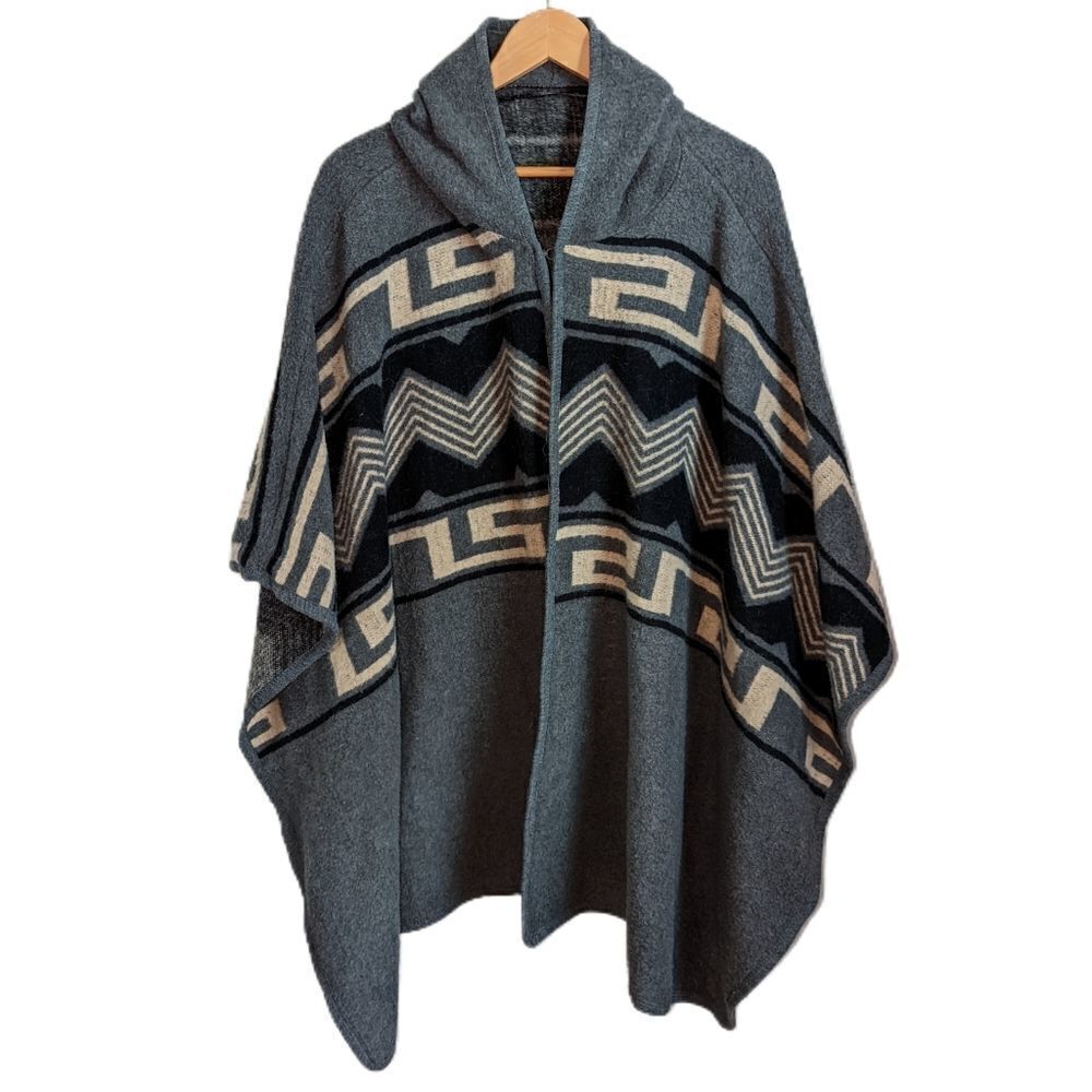 Canadian Oversized Southwestern Grey Warm Bohemian Lagenlook Cape One Size